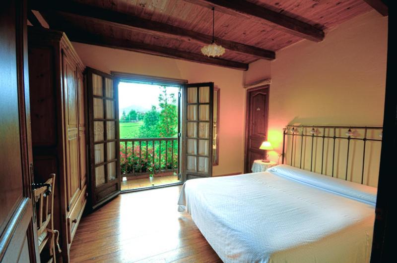 Casa Rural Iketxe Hondarribia Bagian luar foto